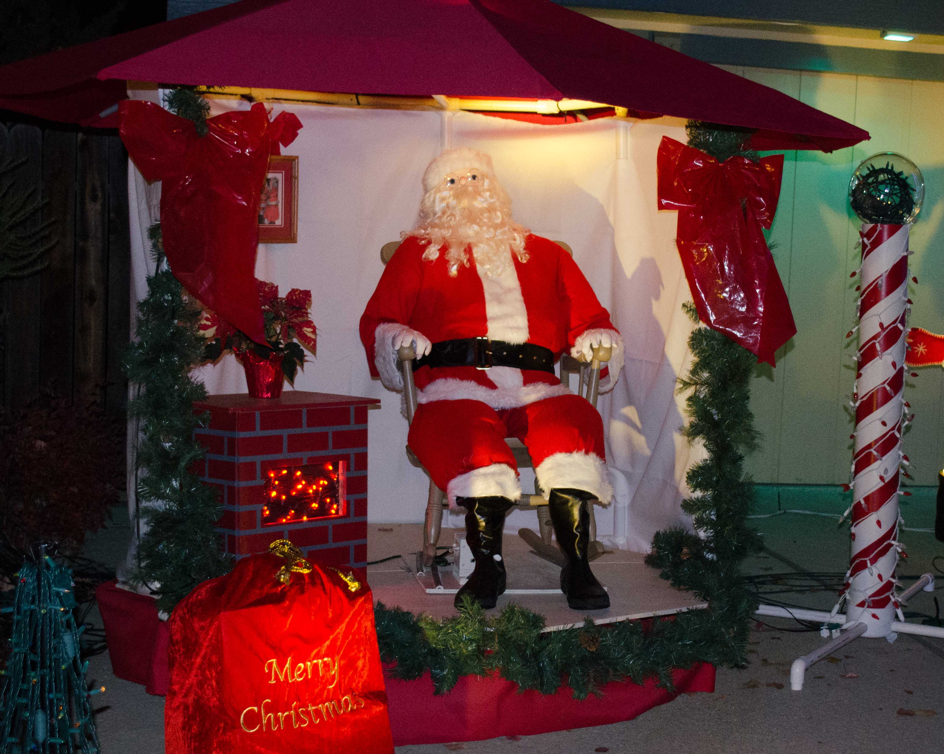 A picture showing Rocking Santa at the North Pole.